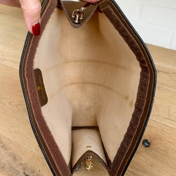 Gucci Authentic Monogram Sherry Line Clutch / Shoulder Bag - Picture 10 of 10